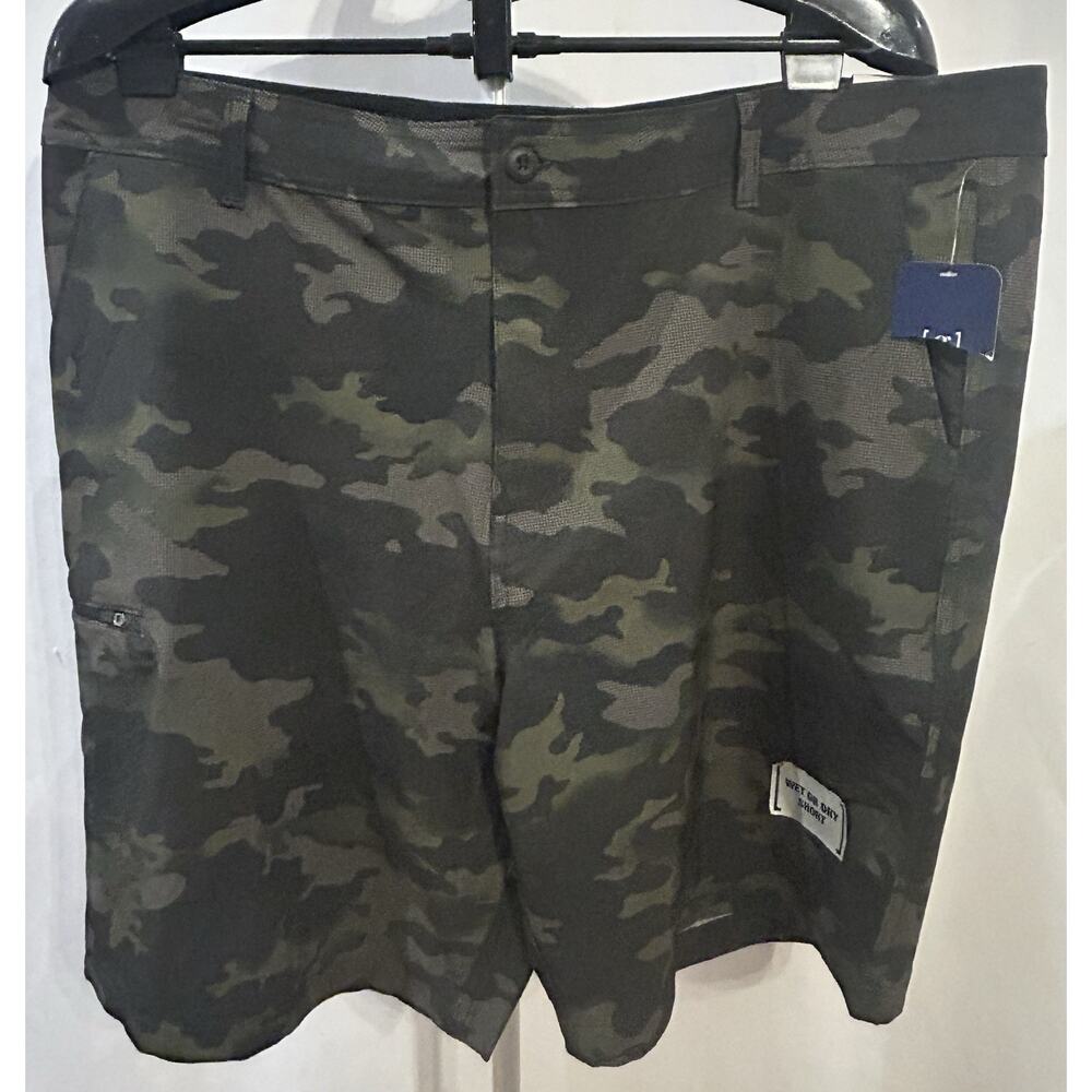 NWT George At the Knee Camo Short Men's size 40